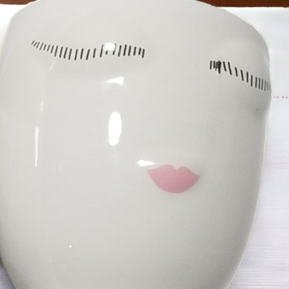 Celfie Countertop Plant Vase White Ceramic Handmade Whimsical Face Floral Pot - Picture 9 of 16